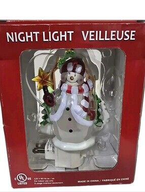 y2k COSTCO Snowman Christmas Plug In Night‎ Light 7 Watt Bulb